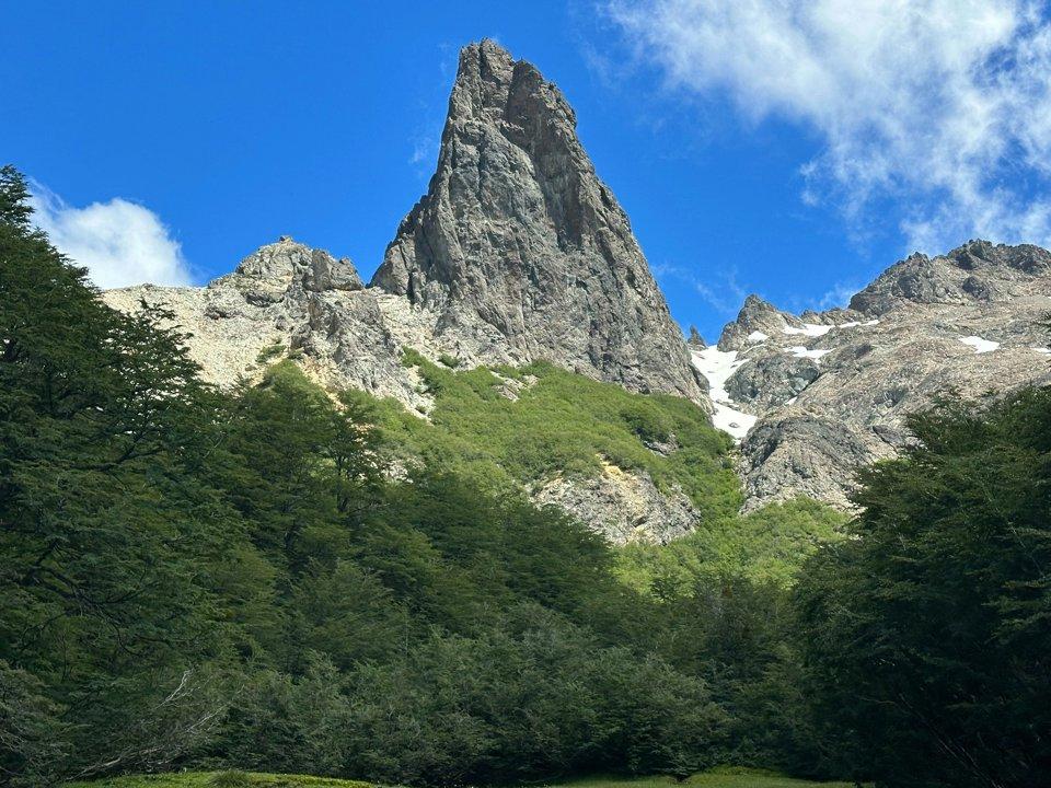Jagd in Vaduz (Liechtenstein): Geografische Gegebenheiten, Jägerdemografie, Jagdtechniken, Gesetze, Bräuche, Traditionen und Interessante Fakten
