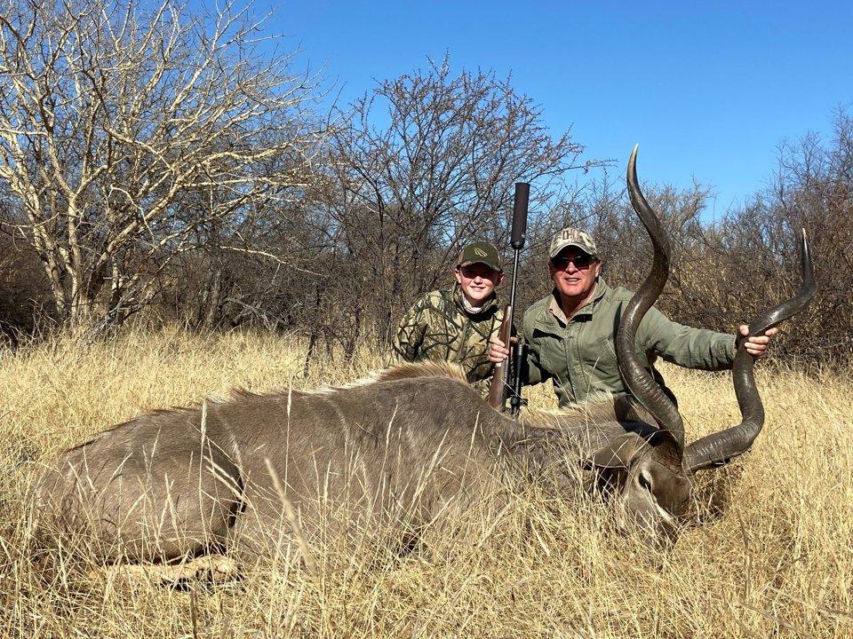 Hunting in Matabeleland South, Zimbabwe:  Explore the Local Demographics and Vibrant Hunting Associations of the Region 
