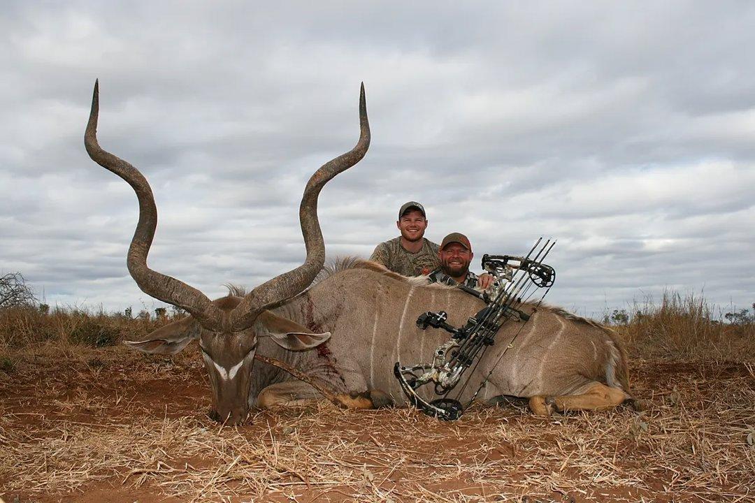 Hunting in the Kalahari: Geography, Hunting Characteristics, and Trophy Quality in South Africa’s Red Desert Wilderness