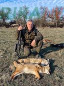 Dmitrij Popov nastavlja regulirati broj predatora u regiji Astrakhan🐺💥

Mamac radi kako treba - sljedeći par šakala prestat će smetati susjednim farmama🤝

Dmitrij s poljem🔥
