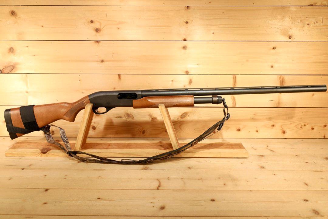 Remington 870 Express: A Legendary Pump-Action Shotgun for Hunters and Sport Shooters.