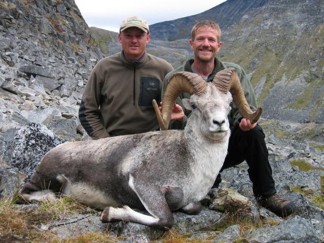 Die Jagd im Bezirk Urfahr-Umgebung: Topographie, Jägerschaft, Wildbestände, Jagdtermine, Ansätze, Grundlagen, Gemeinschaften, Brauchtum, Besonderheiten         