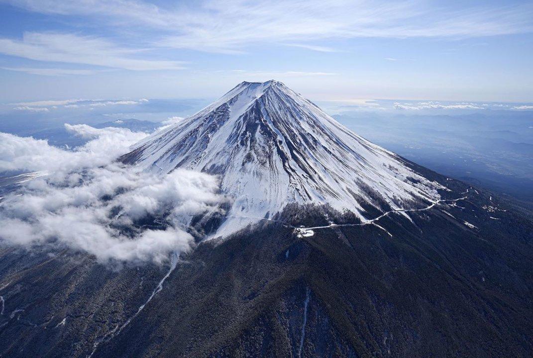 富士山周辺の狩猟：自然と挑戦の舞台