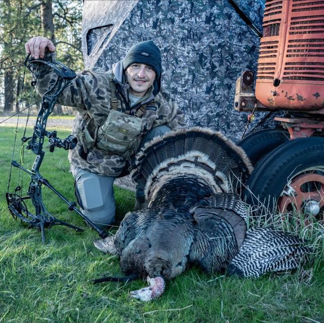 Dan Staton (ElkShape): Elite Bowhunter, Fitness Coach, and Hunting Influencer