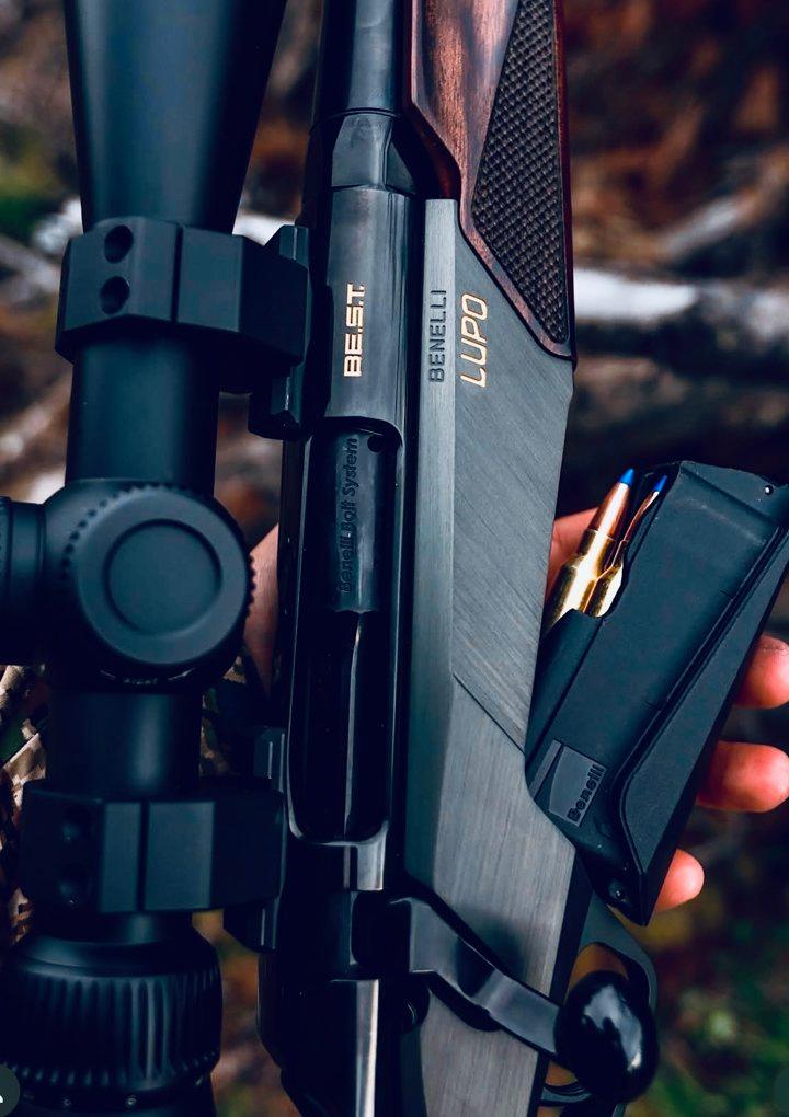 Benelli Lupo Rifle Review: Precision Hunting with Italian Engineering 🐺