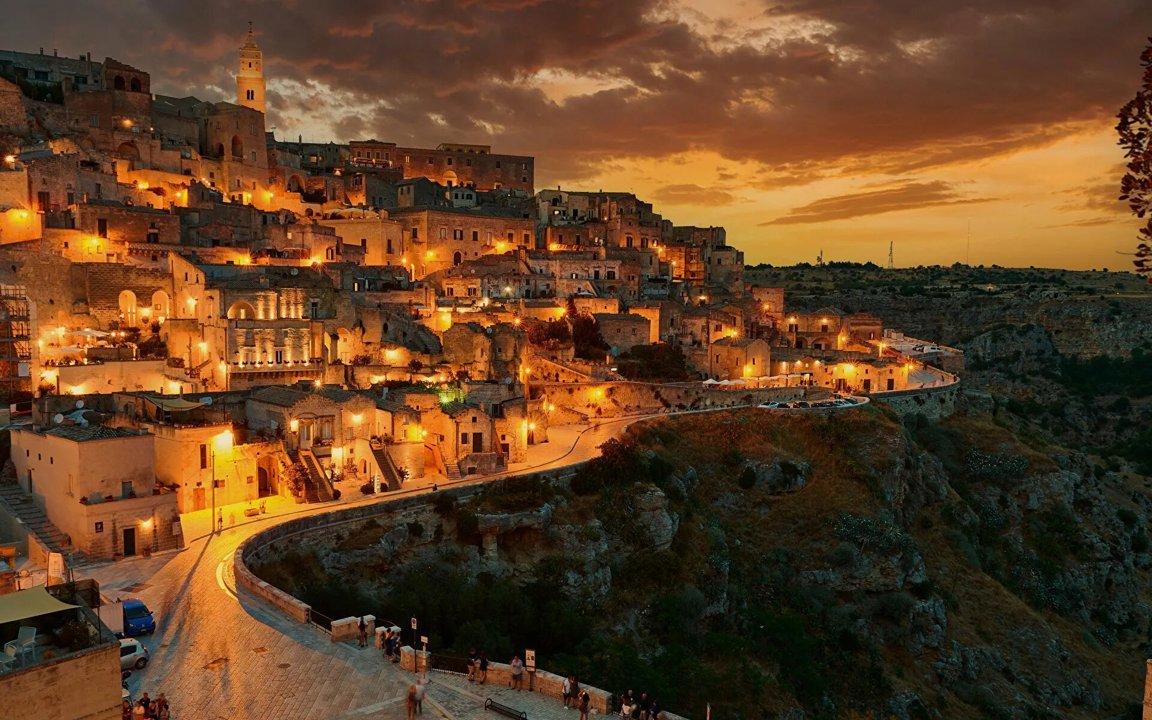 Hunting in BASILICATA:  Clubs, Laws and Legislation, Communities and Demographics.