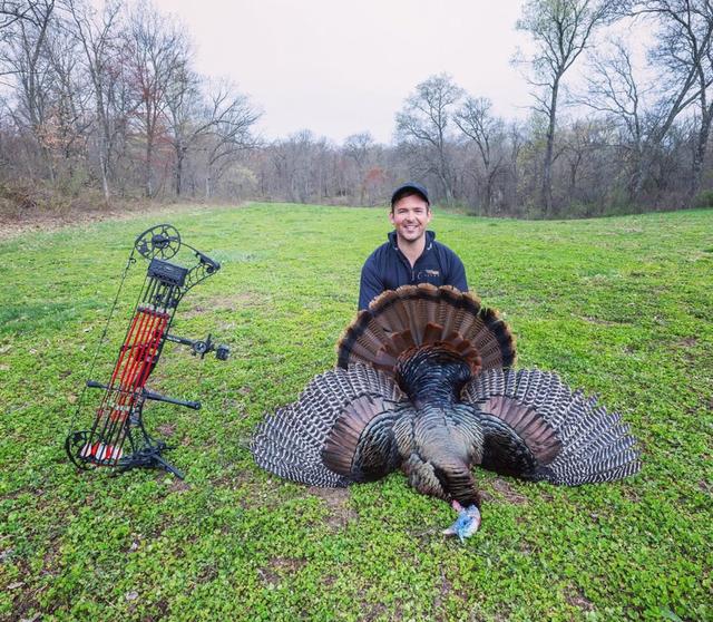Brandon Thome-Neitzel: Elite Hunting Influencer & Outdoor Blogger from Wisconsin — Bowhunting Expert, Big Game Explorer, and Modern Conservation Advocate