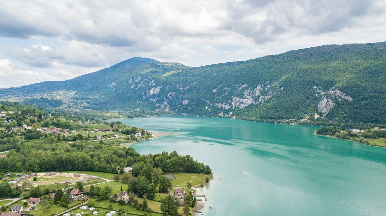 La chasse en SAVOIE: Démographie locale, associations dynamiques, traditions de chasse et réglementation montagnarde