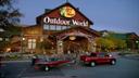 BPS Direct, LLC, ведущая бизнес как Bass Pro Shops, является американским частным розничным продавцом спортивных товаров, который предлагает товары для охоты, рыбалки, ке