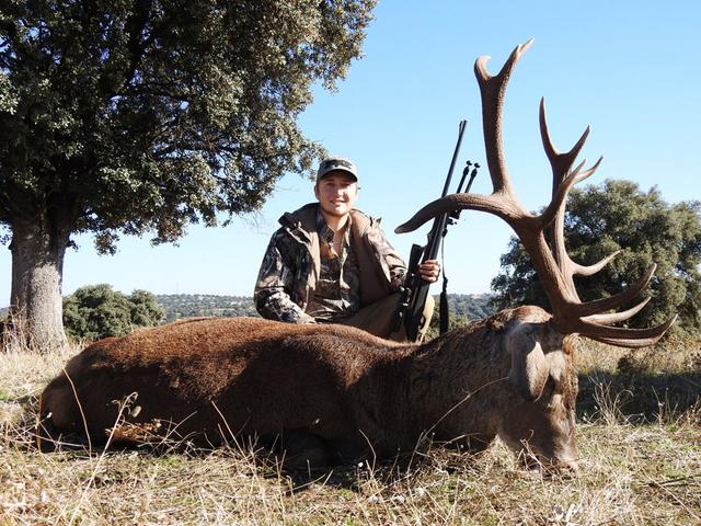 Jagd im Bezirk Schaffhausen (Kanton Schaffhausen), Schweiz: Merkmale, Jagdgesellschaft, Jagdstrategien, Jagdmethoden, Jagdzeiten, Organisationen, Regeln und Bräuche