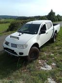 Cause personne pas sérieuse je remet mon annonce : 

A vendre L200 kb4 
double cabine 
 2011/2012
136 CV
154000 kms peu evolutif
Rehausse +5
2 jeux de jantes
Contrôle technique OK
Entretien complet (vidanges ponts, boîte, boîte de transfert etc), Cardans neuves facture à l'appuie.
Crochet d'attelage
Pneu Cooper stt pro mi usure
Blocage

Lozère 48 
18500€ 
Disponible fin avril / début Mai

Pour plus de renseignements ou de photo me contacter pour les personnes intéressées pas les curieux ou plaisantins