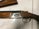 Отзыв ружье ИЖ-27 (СССР, 12 калибр)  

Иж 27, наверное, самое популярное ружье среди охотников в СНГ. Стрелял из разных модификаций ИЖ-27, сегодня разберу классику из СССР.

Плюсы:  

Надежность и долговечность. ИЖ-27 — это классика советского оружейного производства. Ружье собрано на совесть, с использованием качественных материалов. Многие экземпляры, выпущенные в СССР, до сих пор исправно служат своим владельцам, что говорит о высокой надежности.  

Простота конструкции ИЖ-27. Ружье легко разбирается и чистится, что особенно важно для охотника в полевых условиях. Механизм интуитивно понятен, а отсутствие сложной электроники делает его практически "неубиваемым".  

Универсальность. ИЖ-27 подходит для разных видов охоты: на птицу, зайца, кабана и даже крупного зверя (с использованием соответствующих патронов). Это делает его отличным выбором для тех, кто не хочет покупать несколько ружей под разные задачи.  

Цена ИЖ-27. Даже сейчас, на вторичном рынке, ИЖ-27 остается доступным вариантом для начинающих охотников. За свои деньги это одно из лучших предложений.  

Эргономика. Ружье ИЖ-27 удобно лежит в руках, приклад хорошо подогнан под среднестатистического человека. Вес распределен равномерно, что снижает усталость при длительной охоте.  

Минусы:  

Вес ИЖ-27. Для некоторых охотников ИЖ-27 может показаться тяжеловатым, особенно при длительных переходах или при стрельбе навесу. Это не критично, но требует привычки.  

Качество отделки ИЖ-27. Несмотря на надежность, внешняя отделка у многих экземпляров оставляет желать лучшего. Шероховатости на металле, неидеальная подгонка дерева — это типичные "болезни" советского массового производства.  

Отдача ИЖ-27. Для новичков отдача 12 калибра может показаться слишком сильной, особенно при использовании мощных патронов. Это требует привычки и правильной техники стрельбы.  

Ограниченный выбор модификаций. ИЖ-27 — это классическое двуствольное ружье, и если вы ищете что-то с современными "наворотами" (например, регулируемым прикладом или сменными чоками), то это не ваш вариант.  

Возраст. Большинство ИЖ-27, которые сейчас можно купить, были выпущены несколько десятилетий назад. Это значит, что состояние конкретного экземпляра может сильно варьироваться, и перед покупкой нужно тщательно проверять ружье.  

Итог:

ИЖ-27 — это проверенное временем ружье, которое идеально подойдет для тех, кто ценит надежность, простоту и универсальность. Оно не блещет изысканным дизайном или современными технологиями, но зато точно не подведет в самый ответственный момент. Если вы ищете недорогое, но качественное оружие для охоты, ИЖ-27 — отличный выбор. Однако будьте готовы к тому, что придется привыкнуть к его особенностям и, возможно, вложиться в небольшой ремонт или доработку.  

#ИЖ27 #СССР #12калибр #охотничьеоружие #ружье #классика #надежность #универсальность #советскоекачество #охота #двустволка