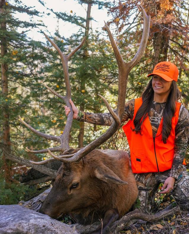 Jenn Danella — star of women's hunting and game cooking: history, weapons, and best trophies