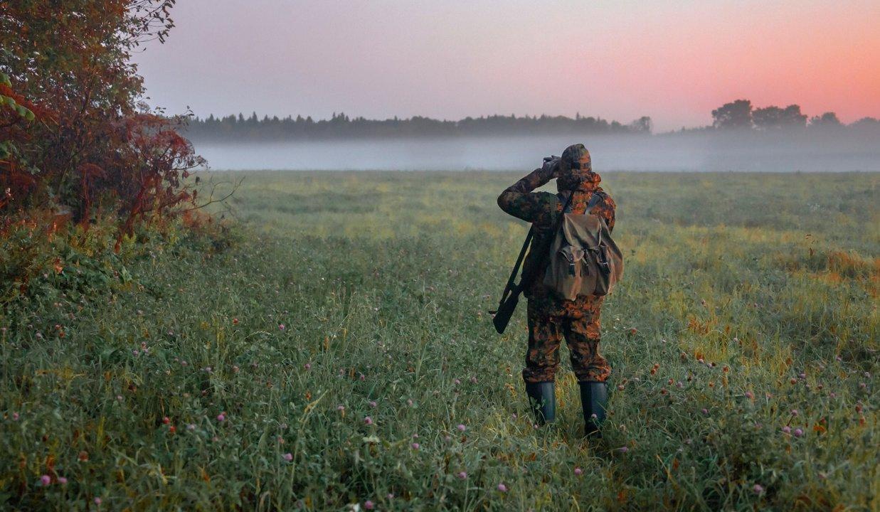 Jagd im FICHTELGEBIRGE: Geographische Besonderheiten, spezifische Jagdbedingungen, geltende Jagdzeiten, Wildvorkommen und traditionelle Jagdkultur der Region