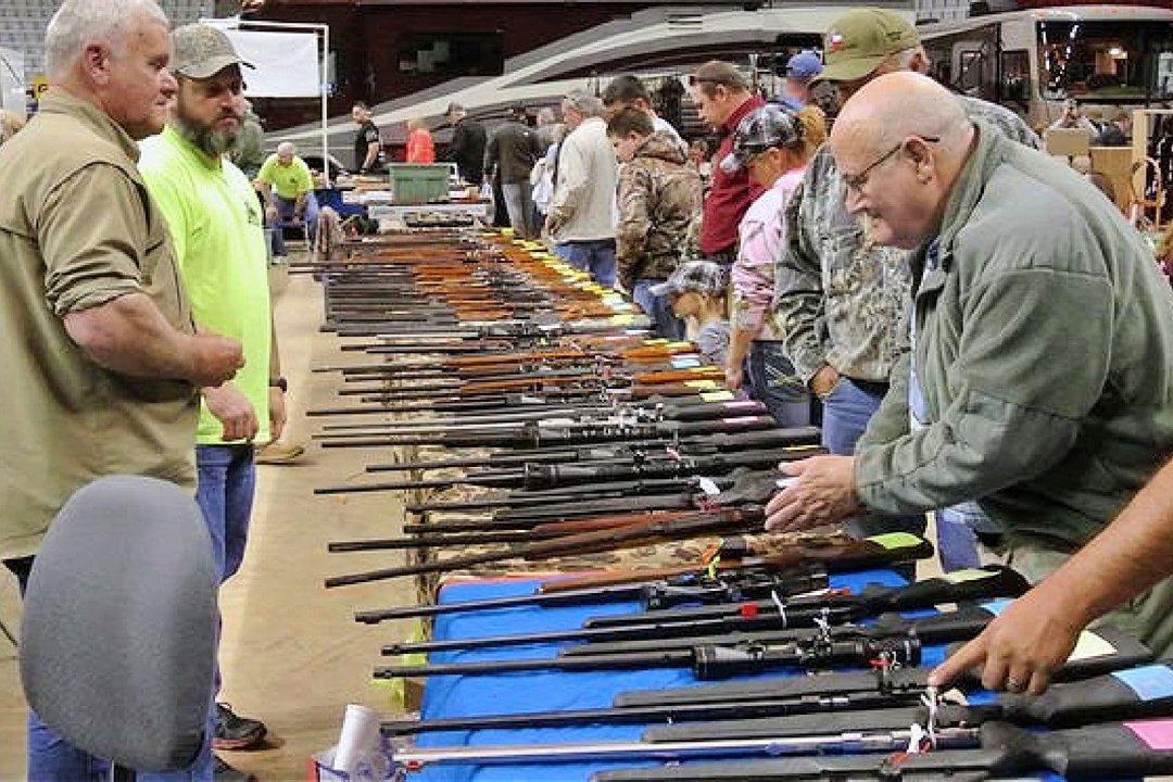 Prescott Valley Guns & Knife Show 2025: August 23–24, 2025 - Findlay Toyota Center, Prescott Valley, Arizona