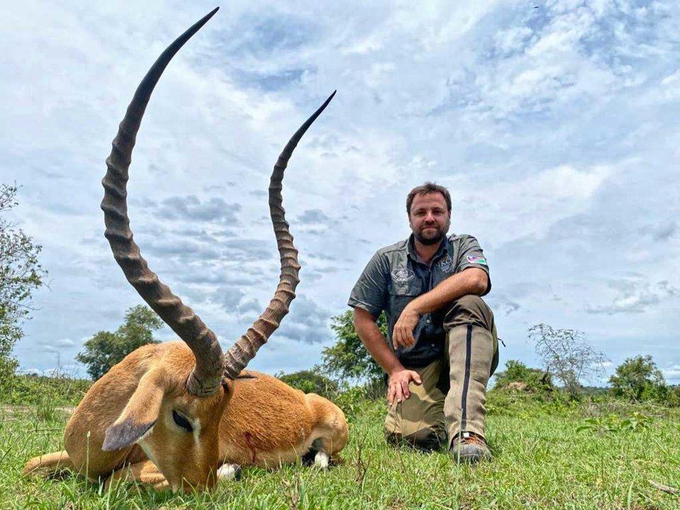Hunting Season Dates in Kampala: Regulatory Caps and Seasonal Closures, License Requirements, Penalties and Legal Outcomes for Infractions, Strategic Planning, Best Timing, Equipment Selection
