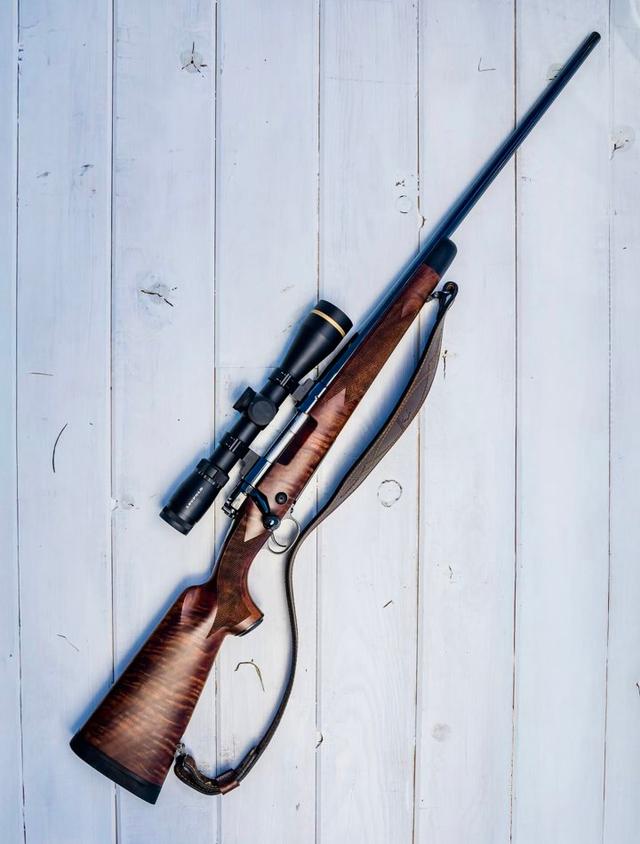 Winchester Model 70 Super Grade Review: Rifle Calibers, Price, Pros and Cons