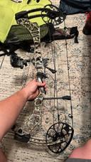 Practically brand new Mathew V3X 29 loaded asking 600 and ready to hunt.  I got 6 brand new rage Broadheads with case if you want them and a range finder. Message me now if you are interested