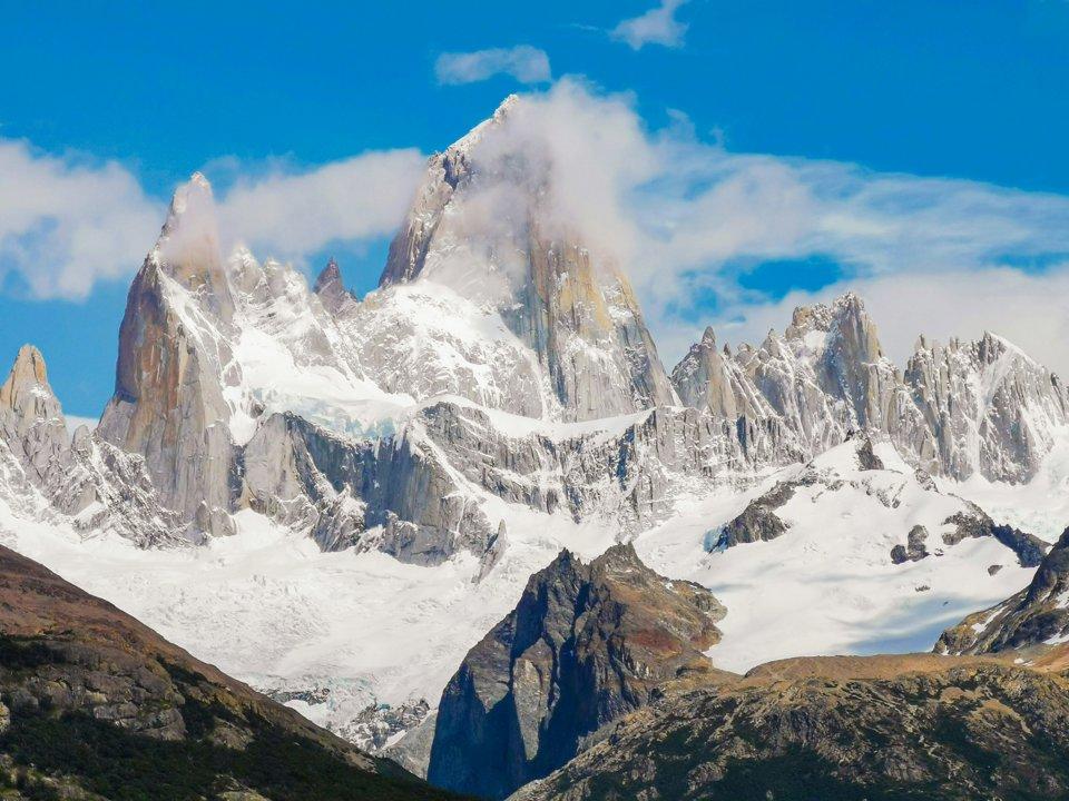 Caza en Parque Nacional Los Glaciares: geografía, tipos de caza, asociaciones de cazadores, legislación de caza y tradiciones