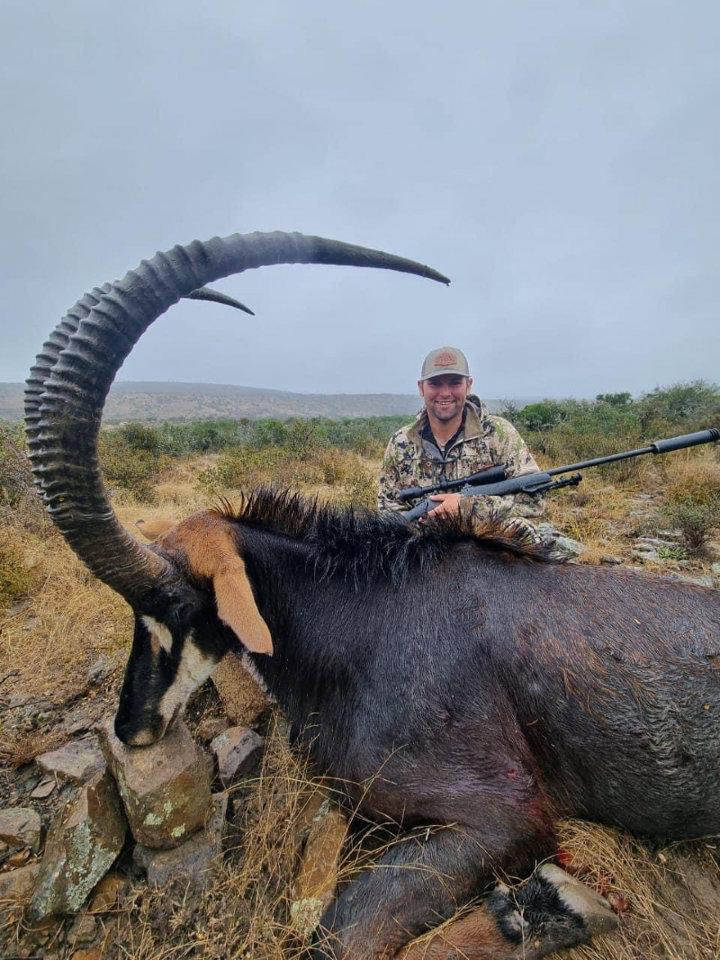 Rainy day big sable bull, congrats bud on great bull.