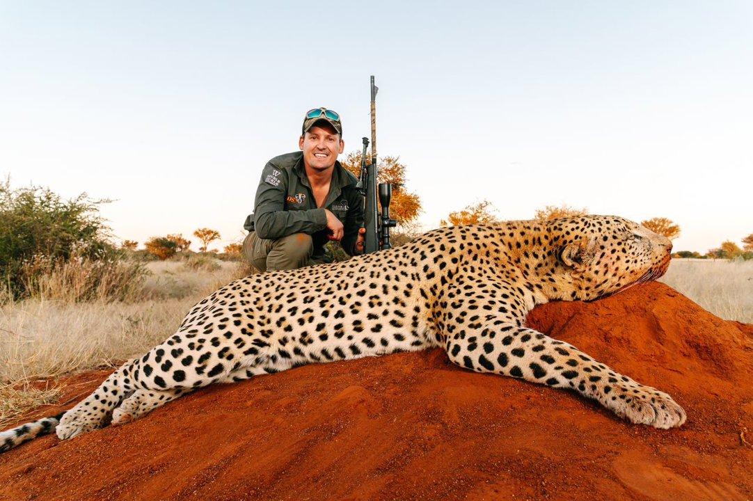 Hunting in Namibia's Oshikoto Region: Game species, seasons, methods, ecosystem, requirements, hunter statistics, economic impact, traditions, outfits, prime areas, facts