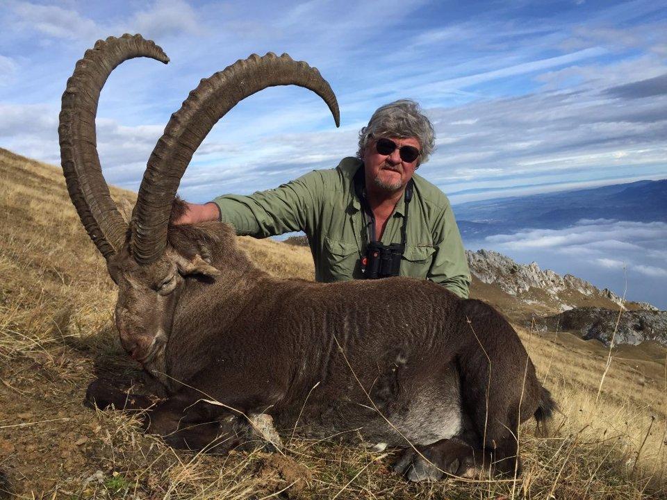 Jagd im Bezirk Schlatt-Haslen (Kanton Appenzell Innerrhoden), Schweiz: Merkmale, Bevölkerung, Jagdmethoden, Wildarten, Jagdsaisons, Vereine, Vorschriften und Traditionen