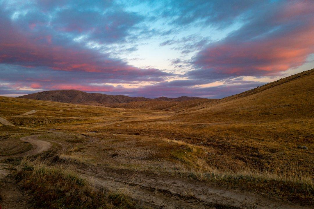 Discover Dornod Province: geography and nature of Eastern Mongolia, impact of hunting tourism, demographics, associations and clubs, laws